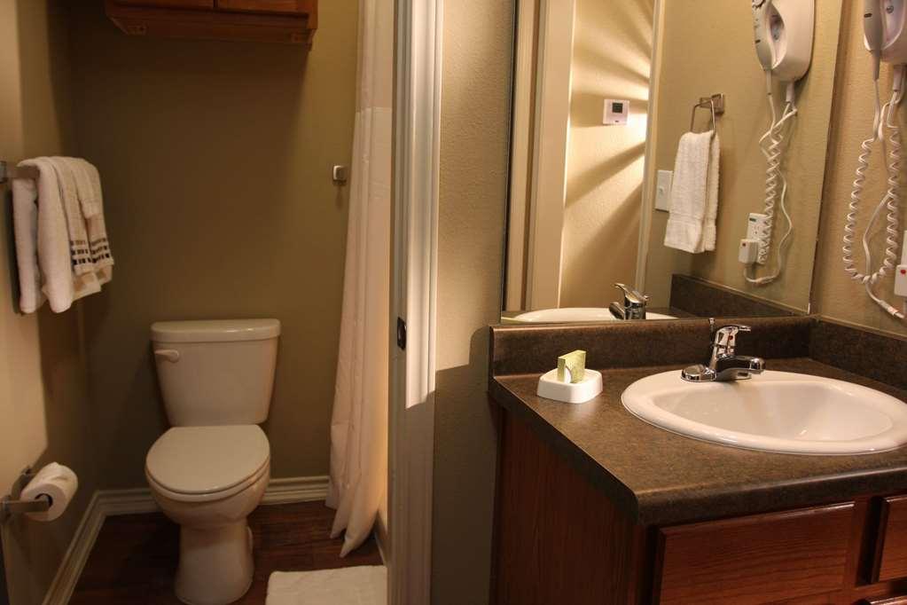 Eagle'S Den Three Rivers Texas A Travelodge By Wyndham Room photo